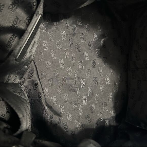 Michael Kors Large Weekender Tote Bag Black Pebbled Leather - Picture 12 of 13